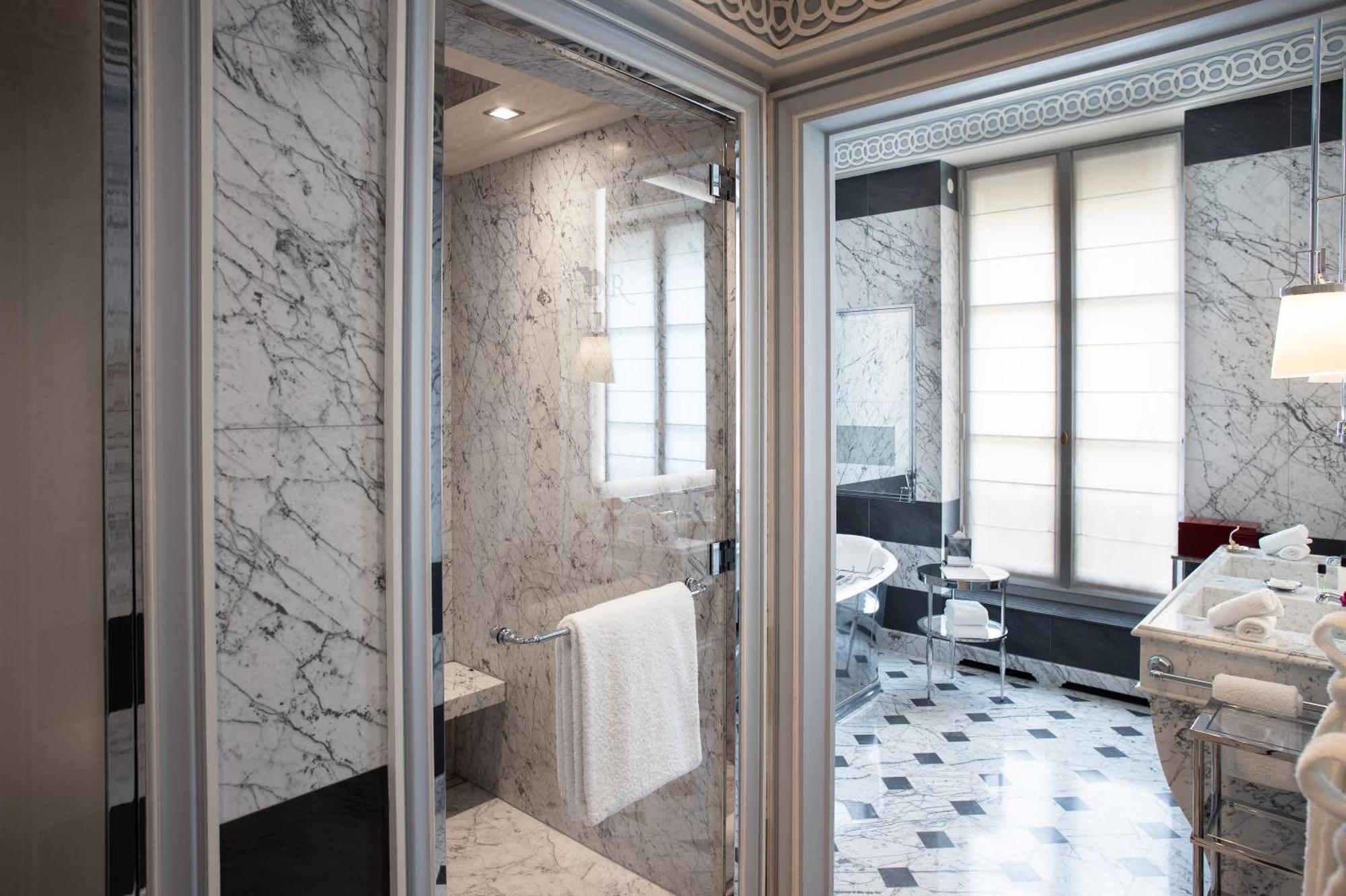 La Reserve Paris Hotel & Spa 外观 照片